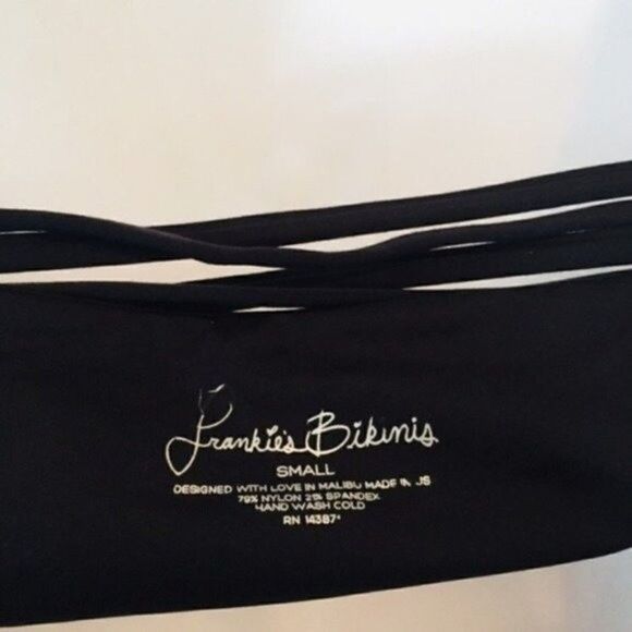 Frankie’s Bikinis black Shiloh off shoulder bikini top small BoxA - Picture 6 of 8
